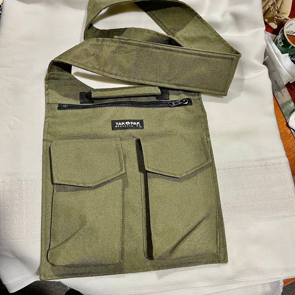 Vintage Yak Pak - Olive Drab - Near Mint